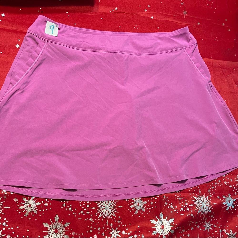 Under-armour women’s tennis skirt. Size large